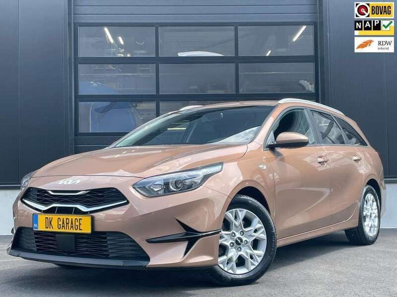 Bruin Gebruikt 2022 Kia Ceed Sportswagon Stationwagen | € 18.445 (Eerlijke prijs) - Afbeelding 1/2