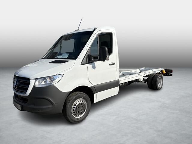 Wit Nieuw 2025 Mercedes Sprinter Van | € 55.091 - Afbeelding 1/4