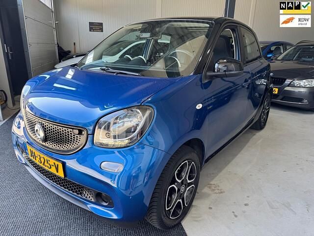 Blauw Gebruikt 2016 Smart ForFour Prime Hatchback | € 5.450 (Eerlijke prijs) - Afbeelding 1/4