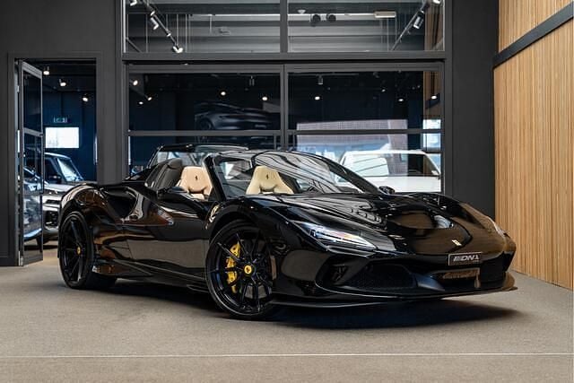 Occasion Ferrari F8 721 PK (530 kW) 2021 Zwart Cabriolet