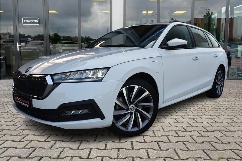 Wit Gebruikt 2022 Skoda Octavia Business Line Stationwagen | € 22.900 (Goede deal) - Afbeelding 1/4
