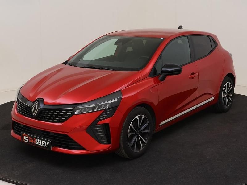 Occasion Renault Clio V Techno 90 PK (66 kW) 2024 Rood Hatchback
