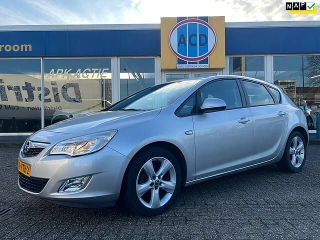 Grijs Occasion 2010 Opel Astra Edition Hatchback | € 1.800 (Super prijs) - Afbeelding 1/4