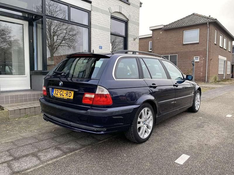 Occasion BMW 330 Executive 231 PK (169 kW) 2001 Blauw Stationwagen