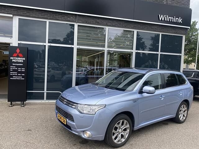Blauw Gebruikt 2013 Mitsubishi Outlander Instyle SUV | € 11.900 (Iets duurder) - Afbeelding 1/4
