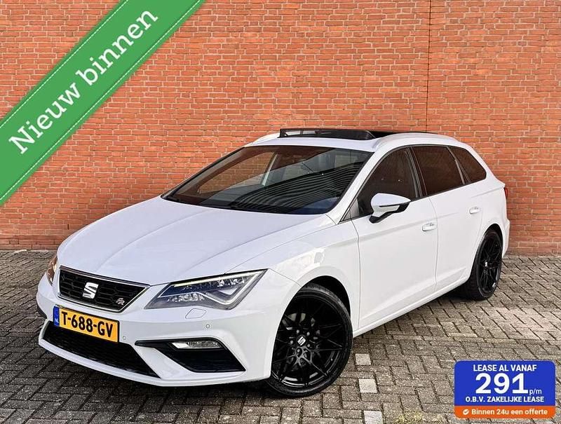 Wit Gebruikt 2020 Seat Leon FR Stationwagen | € 17.995 (Super prijs) - Afbeelding 1/4