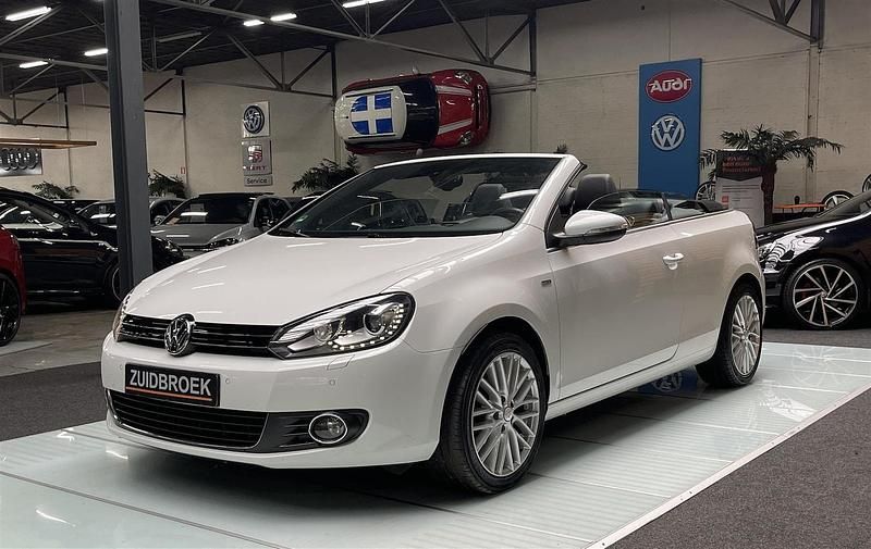 Wit, metallic lak Occasion 2013 VW Golf Cabriolet Life Cabriolet | € 9.999 (Iets duurder) - Afbeelding 1/4