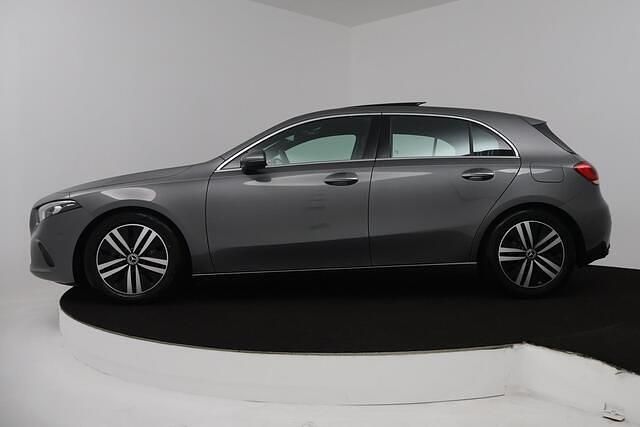 Occasion Mercedes A180 Business 136 PK (100 kW) 2020 Grijs Hatchback