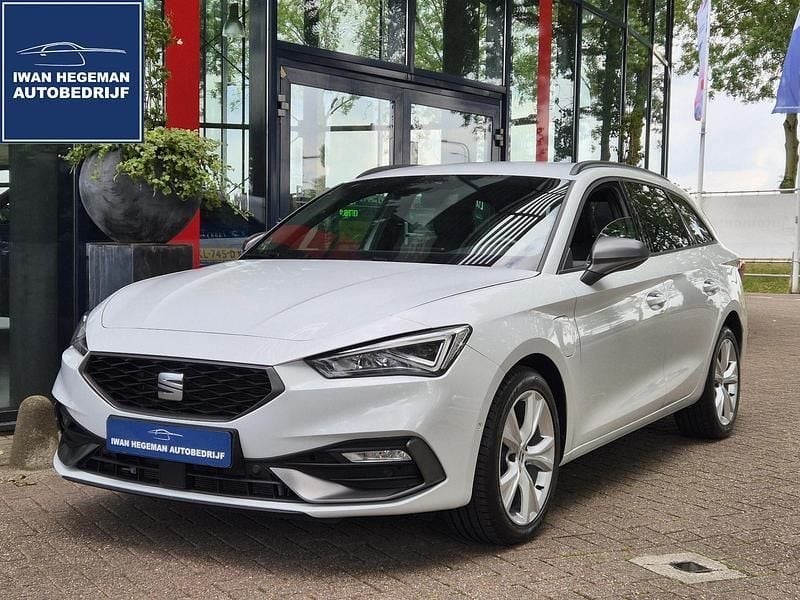 Wit Gebruikt 2022 Seat Leon FR Stationwagen | € 24.990 (Eerlijke prijs) - Afbeelding 1/2
