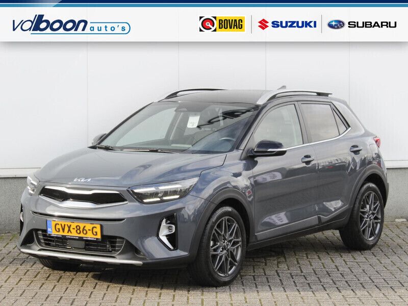 Grijs Gebruikt 2023 Kia Stonic SUV | € 25.290 (Eerlijke prijs) - Afbeelding 1/4
