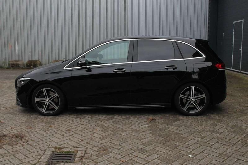 Occasion Mercedes B250 Premium Plus 224 PK (164 kW) 2019 Zwart MPV