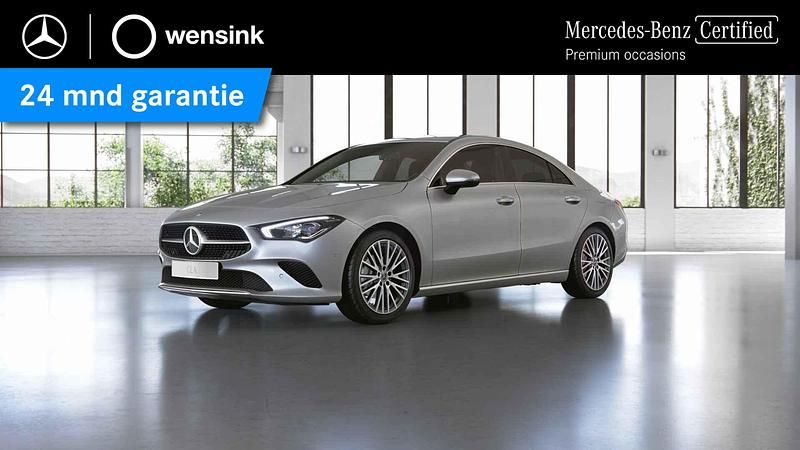 Grijs Occasion 2022 Mercedes CLA180 Luxury Sedan | € 32.350 (Eerlijke prijs) - Afbeelding 1/4