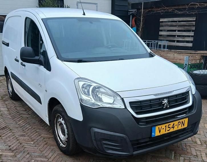 Occasion 2018 Peugeot Partner MPV | € 4.750 (Super prijs) - Afbeelding 1/4