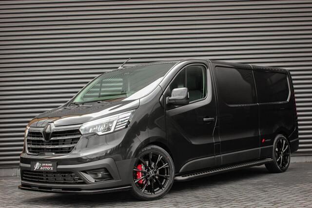 Zwart Nieuw 2024 Renault Trafic Van | € 33.945 - Afbeelding 1/4