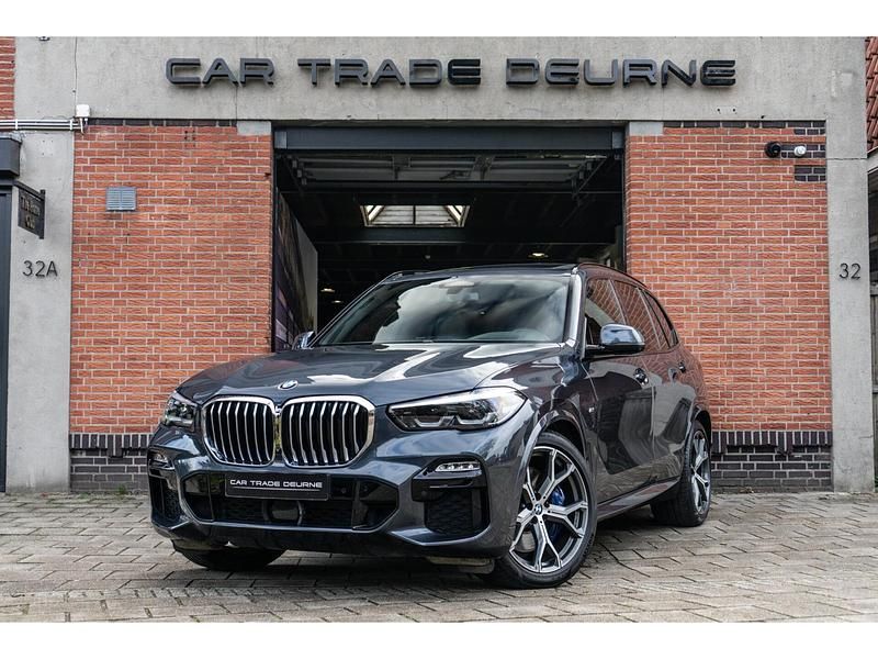 Grijs Gebruikt 2021 BMW X5 M Sport SUV | € 62.950 (Eerlijke prijs) - Afbeelding 1/4