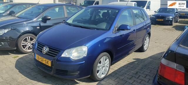 Blauw Gebruikt 2006 VW Polo Trendline Hatchback | € 2.495 (Iets duurder) - Afbeelding 1/1