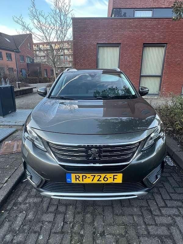 Grijs Occasion 2018 Peugeot 5008 Allure SUV | € 15.000 (Eerlijke prijs) - Afbeelding 1/4