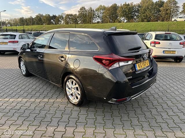Occasion Toyota Auris Trend 99 PK (72 kW) 2016 Zwart Hatchback