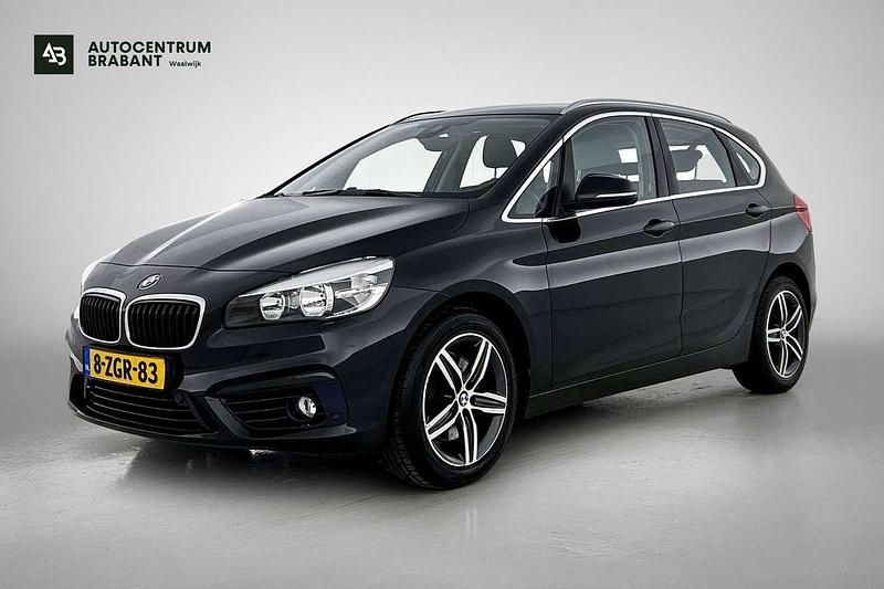 Zwart Gebruikt 2015 BMW 218 Active Tourer Executive MPV | € 12.250 (Goede deal) - Afbeelding 1/3