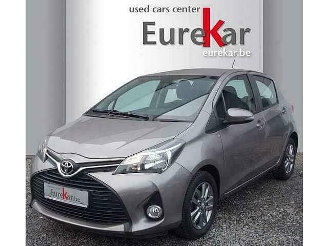 Bruin Gebruikt 2015 Toyota Yaris Life Sedan | € 8.990 (Goede deal) - Afbeelding 1/4