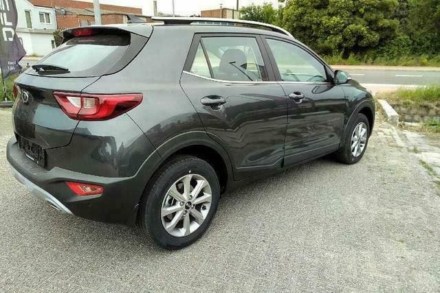Grijs Occasion 2019 Kia Stonic SUV | € 17.990 (Eerlijke prijs) - Afbeelding 1/4