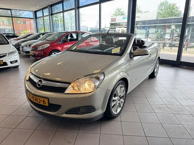 Grijs Gebruikt 2009 Opel Astra Cabriolet Enjoy Cabriolet | € 5.450 (Eerlijke prijs) - Afbeelding 1/3