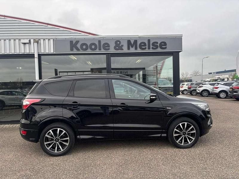 Occasion Ford Kuga ST-Line 150 PK (110 kW) 2018 Zwart SUV