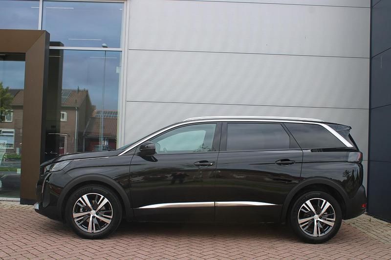Occasion Peugeot 5008 Allure 131 PK (96 kW) 2023 Zwart MPV