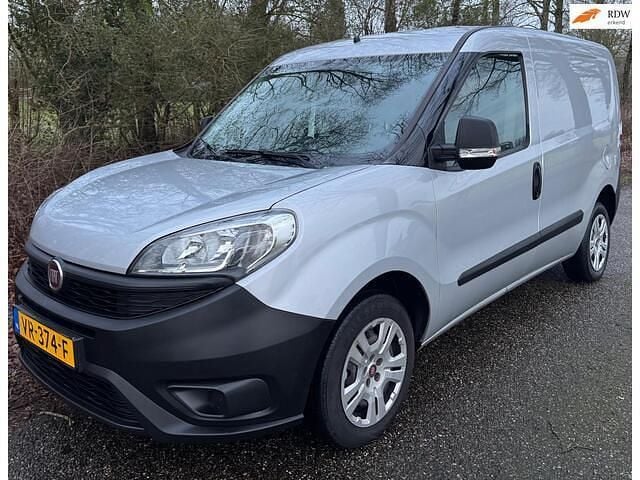 Grijs (metallic) Occasion 2015 Fiat Doblò MPV | € 3.999 (Eerlijke prijs) - Afbeelding 1/4