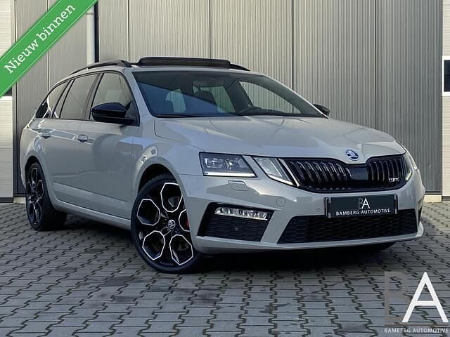 Grijs Occasion 2018 Skoda Octavia Business Line Stationwagen | € 22.495 (Eerlijke prijs) - Afbeelding 1/4