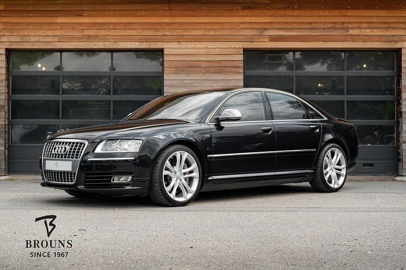 Zwart Gebruikt 2007 Audi S8 Advanced Plus Sedan | € 28.950 - Afbeelding 1/4