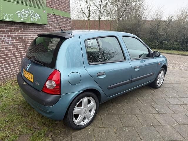 Occasion Renault Clio II Dynamique 75 PK (55 kW) 2004 Blauw (metallic) Hatchback