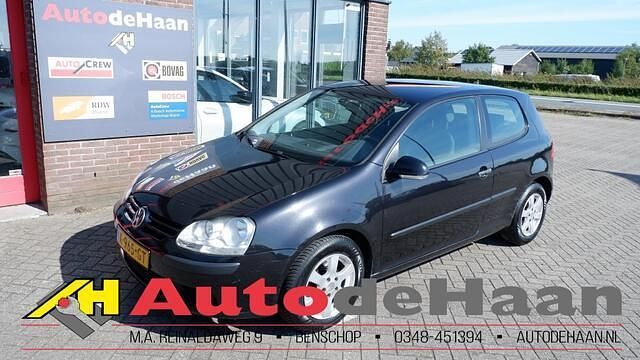 Zwart Gebruikt 2004 VW Golf IV Trendline Hatchback | € 1.999 (Eerlijke prijs) - Afbeelding 1/4