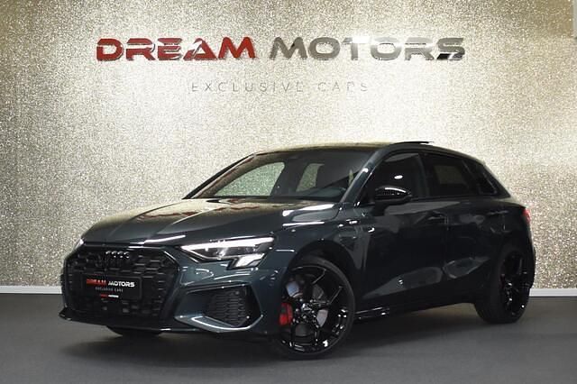 Grijs Gebruikt 2022 Audi A3 Sportback Competition Hatchback | € 37.950 (Duur) - Afbeelding 1/3