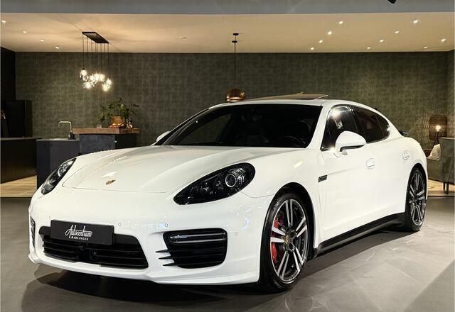 Wit, metallic lak Gebruikt 2016 Porsche Panamera Sedan | € 48.950 - Afbeelding 1/4
