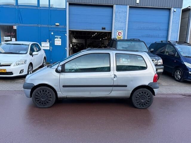 Occasion Renault Twingo 58 PK (42 kW) 2003 Grijs (metallic) Hatchback