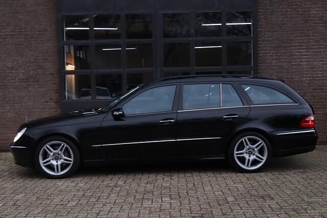 Occasion Mercedes E500 Style 306 PK (225 kW) 2005 Zwart (metallic) Stationwagen