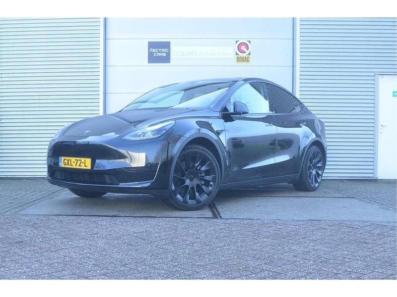 Zwart Occasion 2024 Tesla Model Y RWD SUV | € 36.999 (Eerlijke prijs) - Afbeelding 1/4