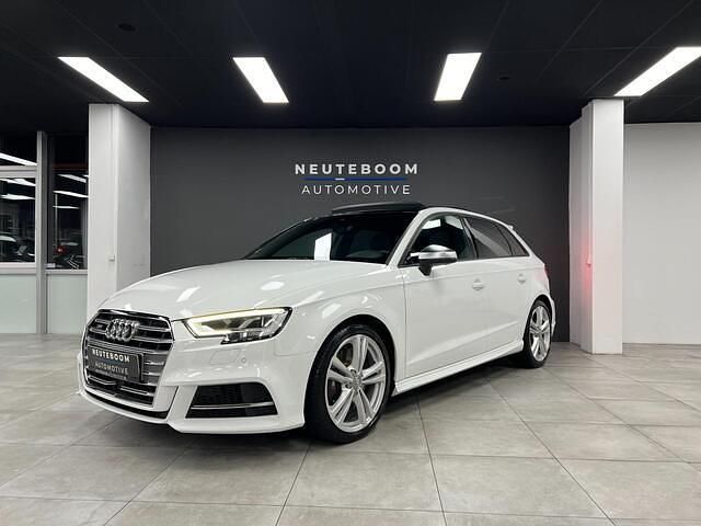 Wit Gebruikt 2020 Audi S3 Sportback Comfort Hatchback | € 32.499 - Afbeelding 1/4