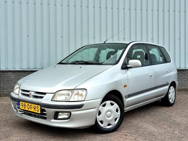 Grijs Gebruikt 1999 Mitsubishi Space Star Hatchback | € 1.495 - Afbeelding 1/4