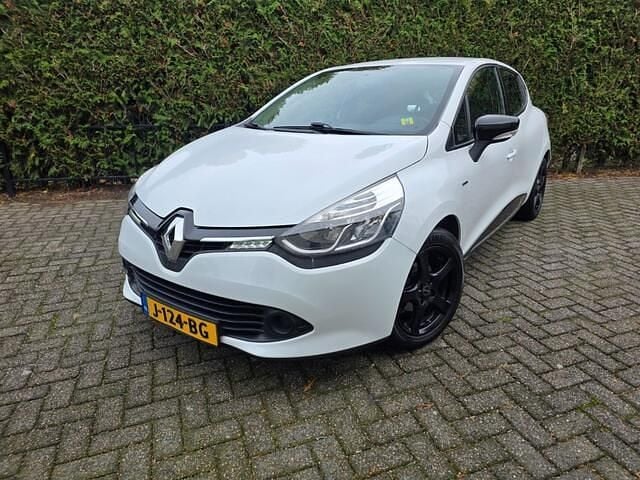 Wit Gebruikt 2015 Renault Clio IV LIMITED Hatchback | € 6.950 (Eerlijke prijs) - Afbeelding 1/4