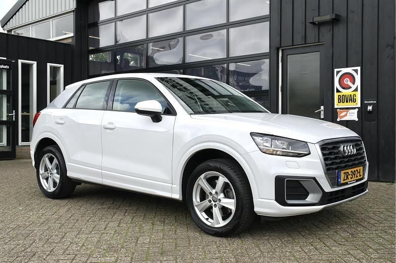 Wit Gebruikt 2018 Audi Q2 Sport SUV | € 18.089 (Goede deal) - Afbeelding 1/4