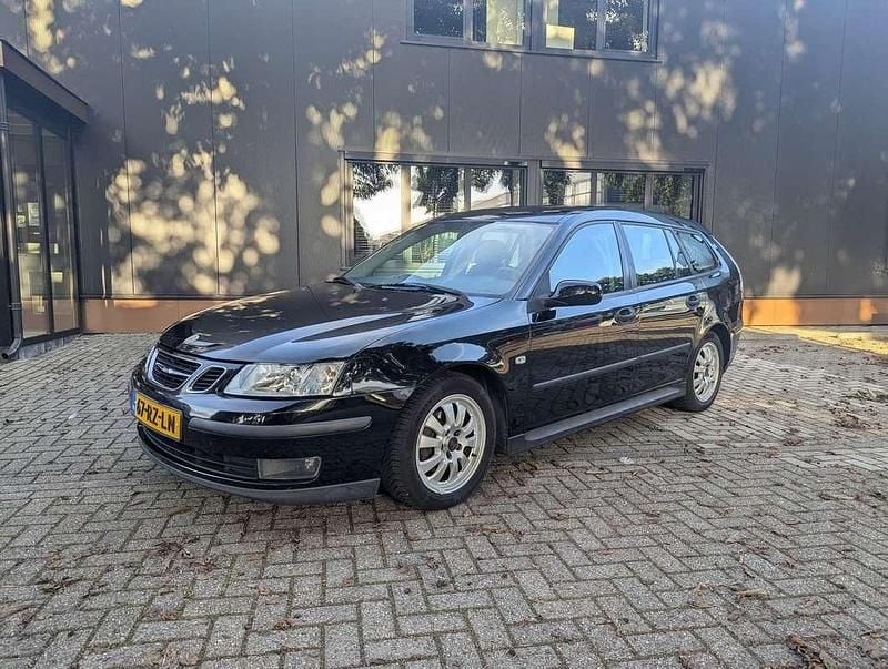 Zwart Gebruikt 2005 Saab 9-3 Linear Stationwagen | € 2.400 (Eerlijke prijs) - Afbeelding 1/4