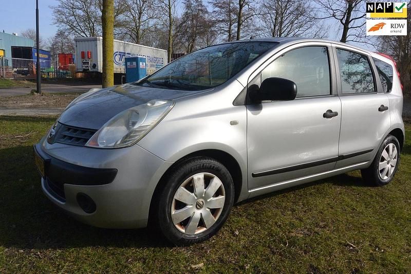 Grijs Occasion 2007 Nissan Note Visia MPV | € 1.750 (Goede deal) - Afbeelding 1/4