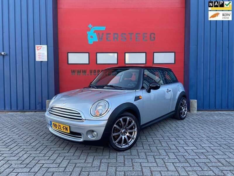 Grijs, metallic lak Gebruikt 2008 Mini ONE Pepper Hatchback | € 3.950 (Eerlijke prijs) - Afbeelding 1/4