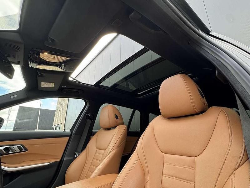Occasion BMW 330e M Sport 292 PK (214 kW) 2021 Zwart Stationwagen