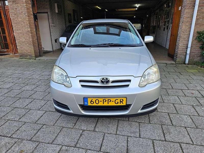 Occasion Toyota Corolla Terra 110 PK (80 kW) 2004 Grijs Hatchback