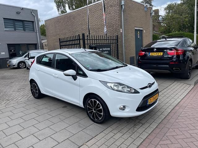 Occasion Ford Fiesta Trend 82 PK (60 kW) 2012 Wit Hatchback