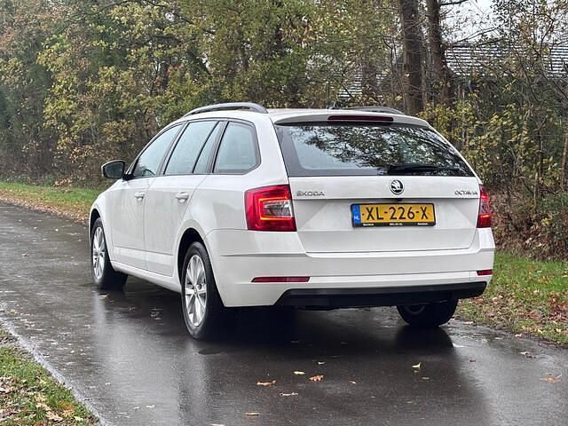 Occasion Skoda Octavia Business Line 116 PK (85 kW) 2019 Wit Stationwagen