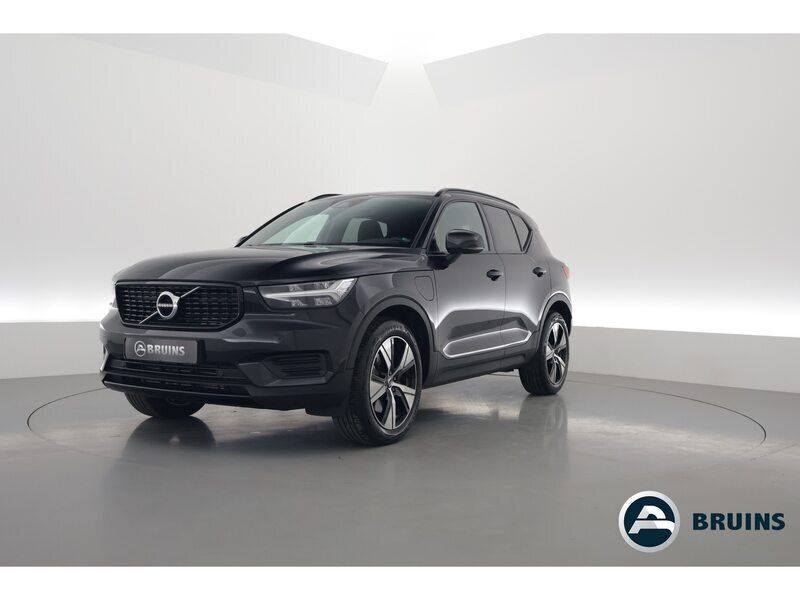 Zwart Gebruikt 2022 Volvo XC40 R-Design SUV | € 37.450 (Goede deal) - Afbeelding 1/4